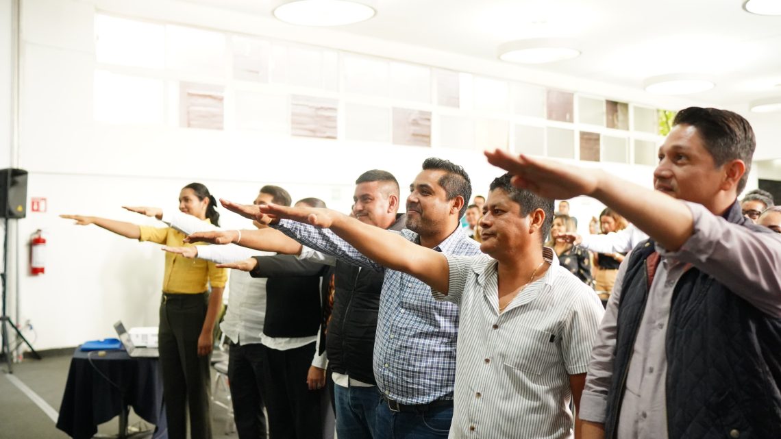 Encabeza Evodio Velázquez reunión nacional con liderazgos, autoridades locales y legisladores de lo que fue el PRD en el país Encabeza Evodio Velázquez reunión nacional con liderazgos, autoridades locales y legisladores de lo que fue el PRD en el país