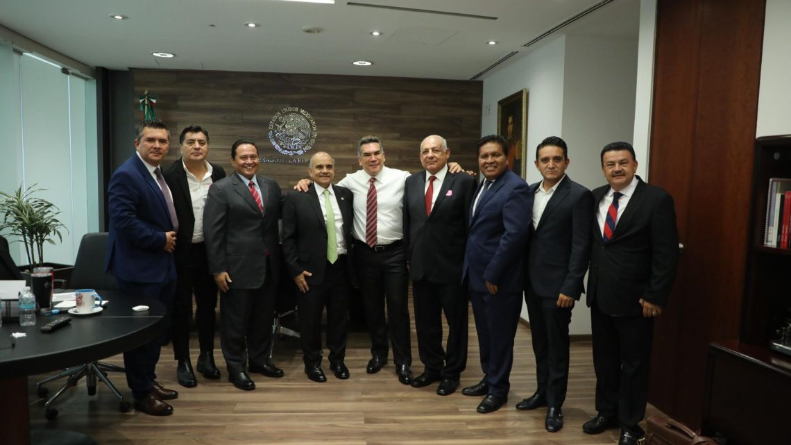Agradece Manuel Añorve a guerrerenses por acompañarlo a él, y a Alejandro Moreno, a su toma de protesta como senadores Agradece Manuel Añorve a guerrerenses por acompañarlo a él, y a Alejandro Moreno, a su toma de protesta como senadores