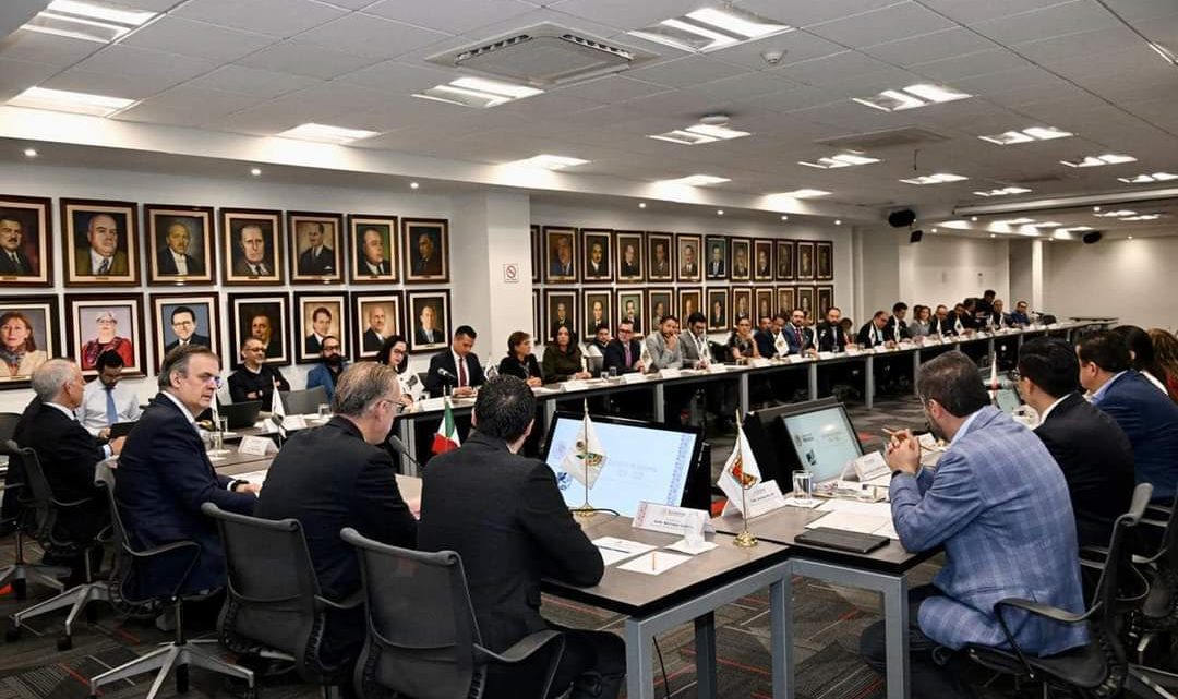Titular de la SEFODECO, Teodora Ramírez participó en la Quinta Asamblea de la AMSDE en la Ciudad de México Titular de la SEFODECO, Teodora Ramírez participó en la Quinta Asamblea de la AMSDE en la Ciudad de México