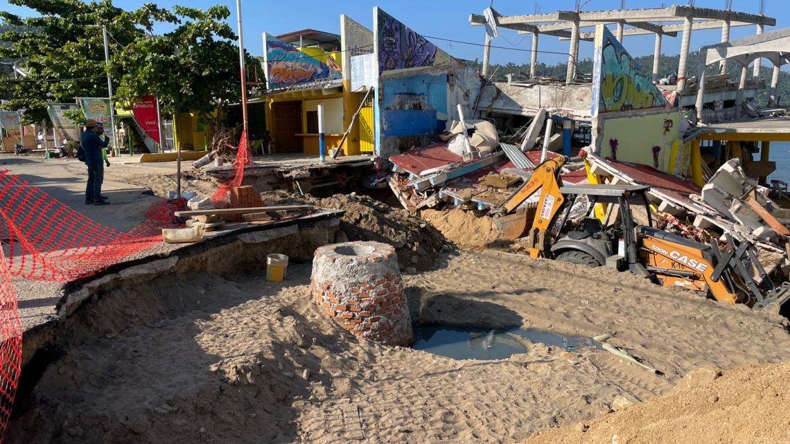 Trabajadores de CAPAMA piden cooperación para dar el servicio en Puerto Marqués Trabajadores de CAPAMA piden cooperación para dar el servicio en Puerto Marqués