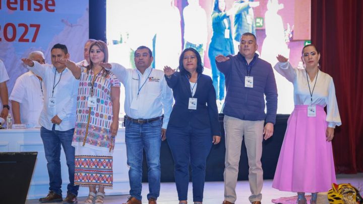 Evelyn Salgado toma protesta a la Red Guerrerense de Municipios por la Salud 2024–2027