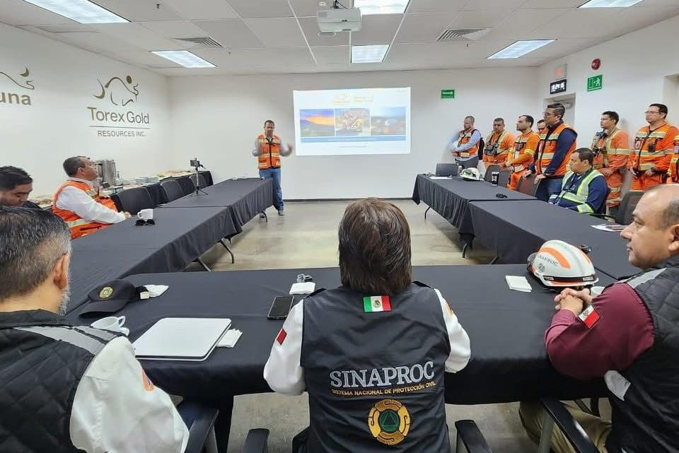 Titular de la SGIRPCGRO junto con autoridades federales, realizan recorrido por empresa minera ubicada en Cocula Titular de la SGIRPCGRO junto con autoridades federales, realizan recorrido por empresa minera ubicada en Cocula
