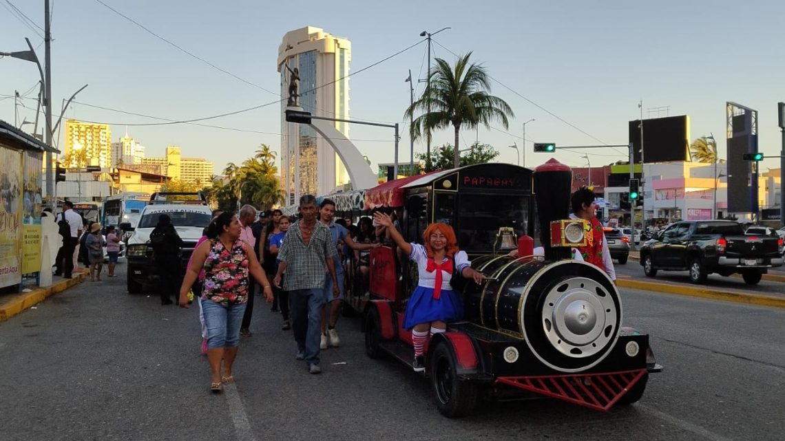 A iniciativa de la gobernadora Evelyn Salgado el tren del Parque Papagayo realizará recorridos gratuitos para las niñas y niños A iniciativa de la gobernadora Evelyn Salgado el tren del Parque Papagayo realizará recorridos gratuitos para las niñas y niños
