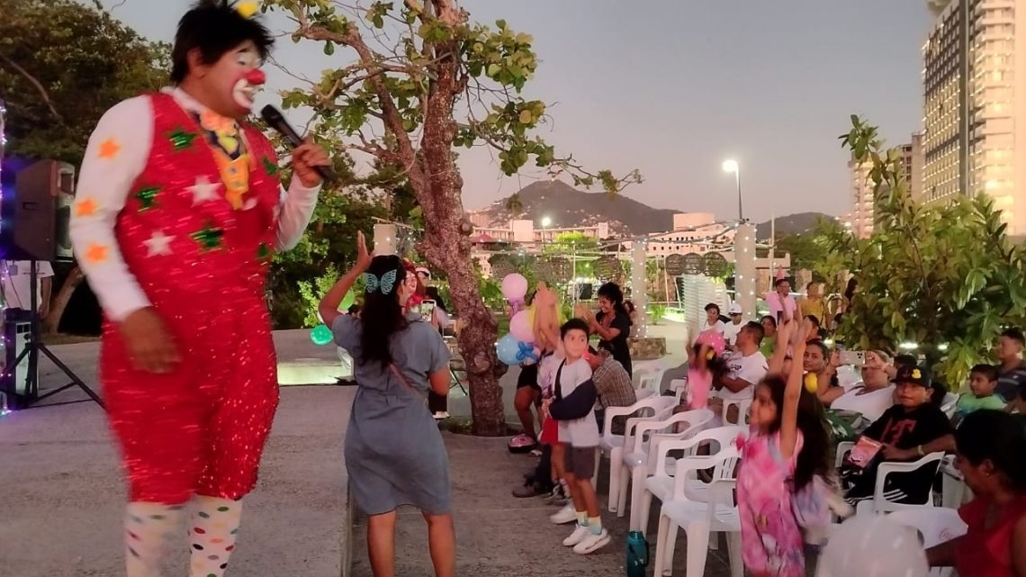 Alternativas de diversión se ofrecen en la Villa Navideña del Parque Papagayo en Acapulco Alternativas de diversión se ofrecen en la Villa Navideña del Parque Papagayo en Acapulco