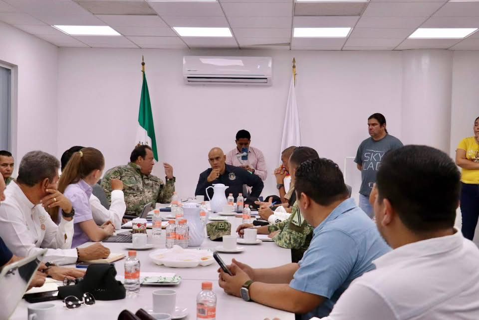 Gobierno de Guerrero refuerza dispositivo de seguridad para las celebraciones de Año Nuevo Gobierno de Guerrero refuerza dispositivo de seguridad para las celebraciones de Año Nuevo