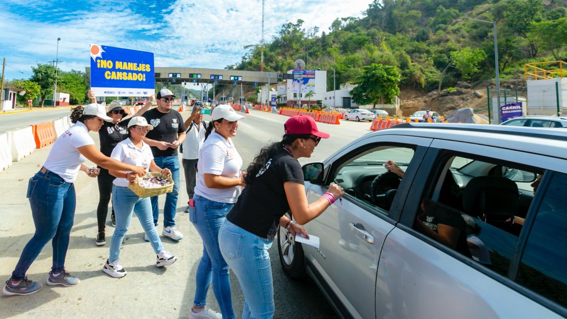 Sectur Guerrero encabeza campaña de agradecimiento al turista; celebran la alta afluencia de visitantes en esta temporada de fin de año Sectur Guerrero encabeza campaña de agradecimiento al turista; celebran la alta afluencia de visitantes en esta temporada de fin de año