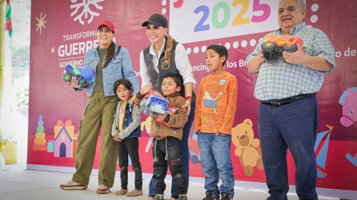 Alegría y esperanza lleva Evelyn Salgado a la Sierra de Chilpancingo con la Gira del Juguete Alegría y esperanza lleva Evelyn Salgado a la Sierra de Chilpancingo con la Gira del Juguete