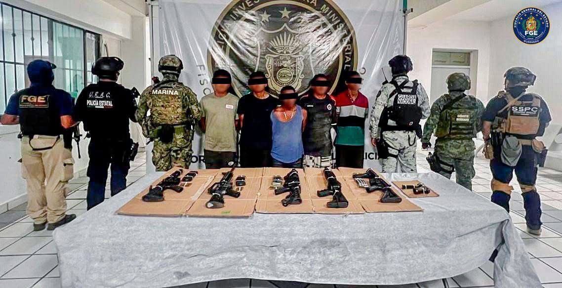 FGEGuerrero y Fuerzas de Seguridad Federal y Estatal detienen a 6 personas y aseguran 10 armas en operativo en Acapulco FGEGuerrero y Fuerzas de Seguridad Federal y Estatal detienen a 6 personas y aseguran 10 armas en operativo en Acapulco