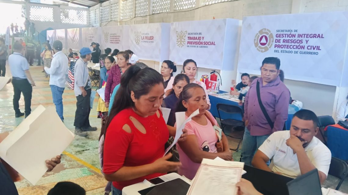 Realizó Registro Civil la Feria de Servicios Integrales en Malinaltepec Realizó Registro Civil la Feria de Servicios Integrales en Malinaltepec