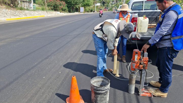 Los trabajos de la avenida Escénica se supervisan de manera constante para entregar una vía moderna y funcional por el gobierno estado
