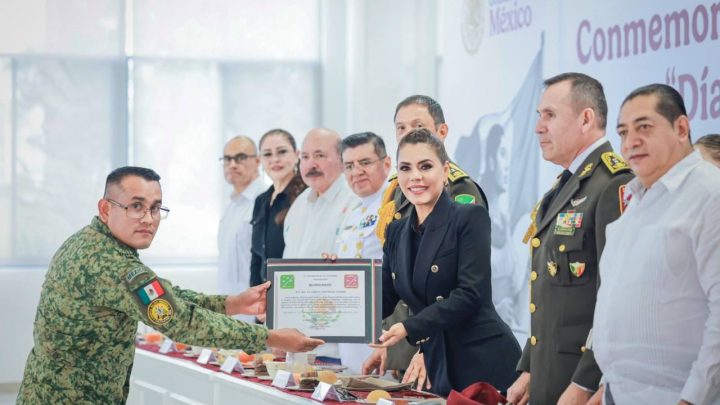 Evelyn Salgado conmemora el 112 Aniversario del Ejército Mexicano