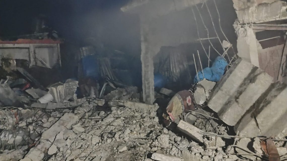 La SGIRPCGRO brinda atención a personas lesionadas por la explosión de una vivienda en Teloloapan en donde elaboraban fuegos artificiales La SGIRPCGRO brinda atención a personas lesionadas por la explosión de una vivienda en Teloloapan en donde elaboraban fuegos artificiales