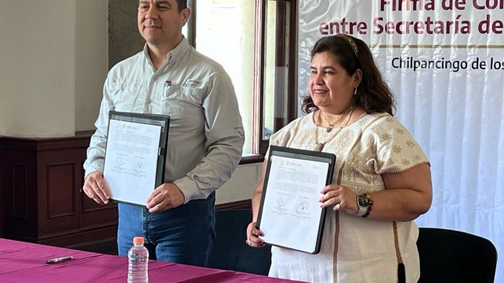Guerrero publicará 13 libros de texto de la historia de personajes guerrerenses, a través del convenio con la Minera “Media Luna”