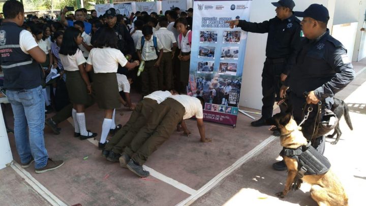 Habitantes de los municipios Ñuu Savi y Azoyú se beneficiaron con la Feria de los Servicios Integrales que impulsa el Gobierno de Guerrero