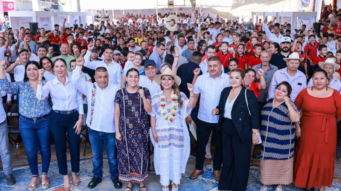Seguiremos promoviendo el desarrollo y bienestar de Coahuayutla: Evelyn Salgado Seguiremos promoviendo el desarrollo y bienestar de Coahuayutla: Evelyn Salgado