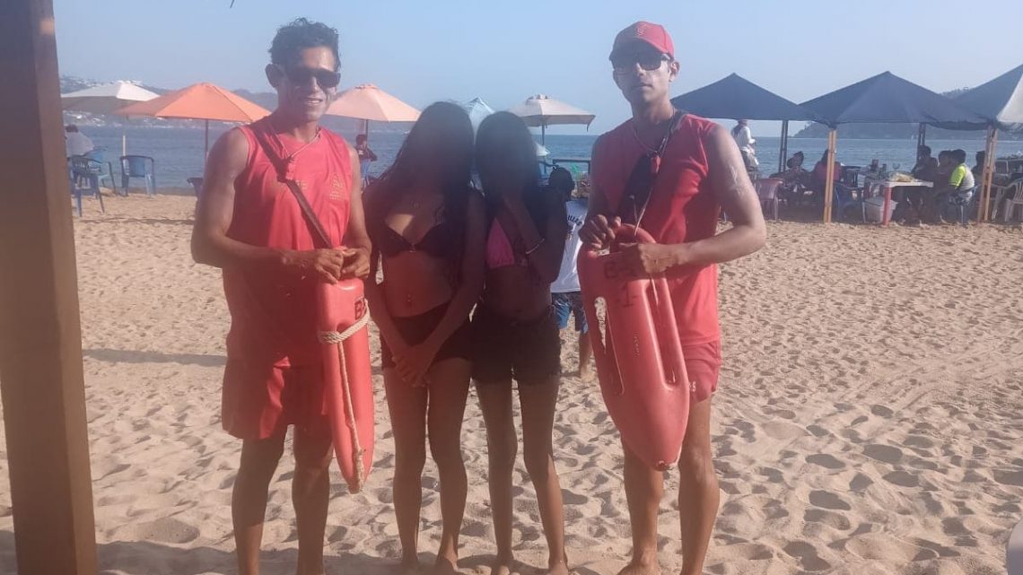 Guardavidas de la Promotora de Playas de Acapulco rescatan a dos menores en playa Tamarindos Guardavidas de la Promotora de Playas de Acapulco rescatan a dos menores en playa Tamarindos