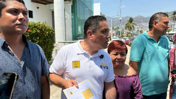 Entrega dirigente estatal del PRD a la SCT propuesta de “Tarjeta Residente”; buscan reducir el pago para locales y visitantes del Centro del país en la Autopista del Sol