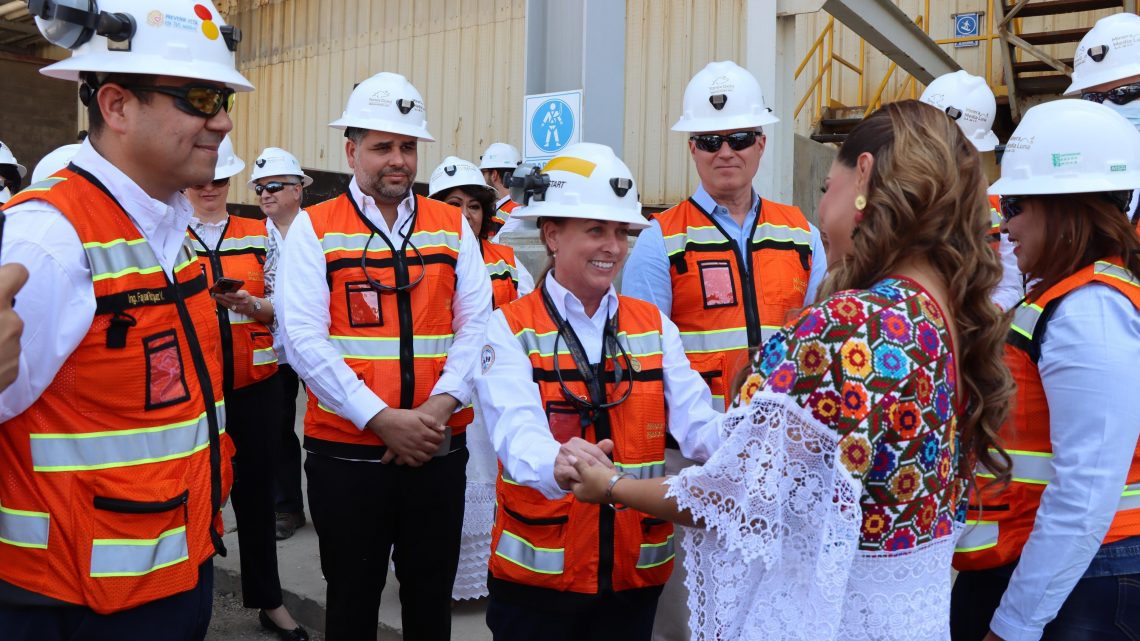 Inaugura Minera Media Luna la ampliación de sus operaciones en Guerrero con una inversión de 17 mil millones de pesos Inaugura Minera Media Luna la ampliación de sus operaciones en Guerrero con una inversión de 17 mil millones de pesos