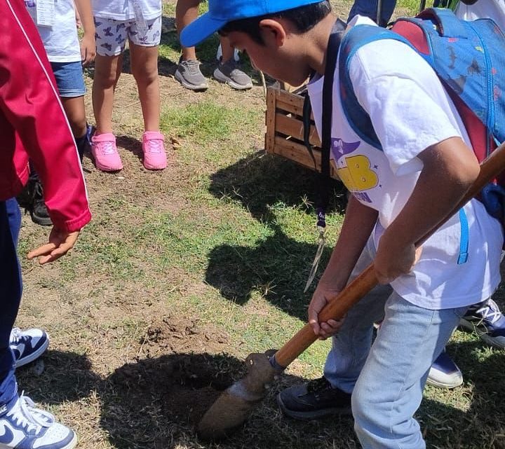 Evelyn Salgado fortalece las actividades recreativas en el Parque Papagayo Evelyn Salgado fortalece las actividades recreativas en el Parque Papagayo