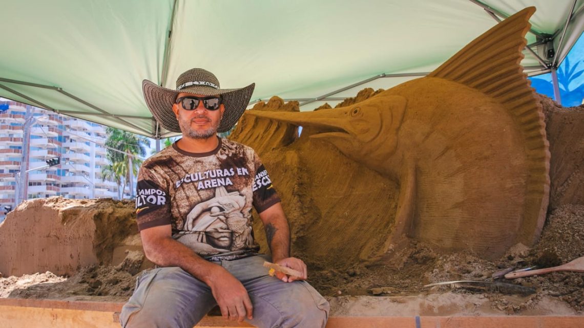 Arenando continúa con éxito en Acapulco, residentes y turistas disfrutan de este Festival Internacional de Escultura en Arena Arenando continúa con éxito en Acapulco, residentes y turistas disfrutan de este Festival Internacional de Escultura en Arena