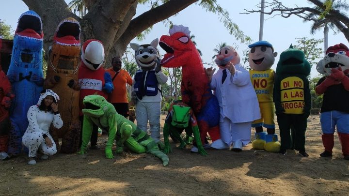 Entusiasmo y diversión se vivió en la segunda carrera de botargas del parque Papagayo 2025