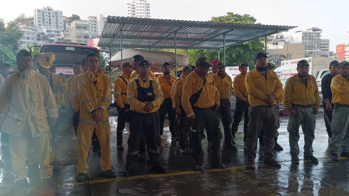 La SGIRPCGRO refuerza labores de atención y combate en incendio del Parque Nacional El Veladero La SGIRPCGRO refuerza labores de atención y combate en incendio del Parque Nacional El Veladero