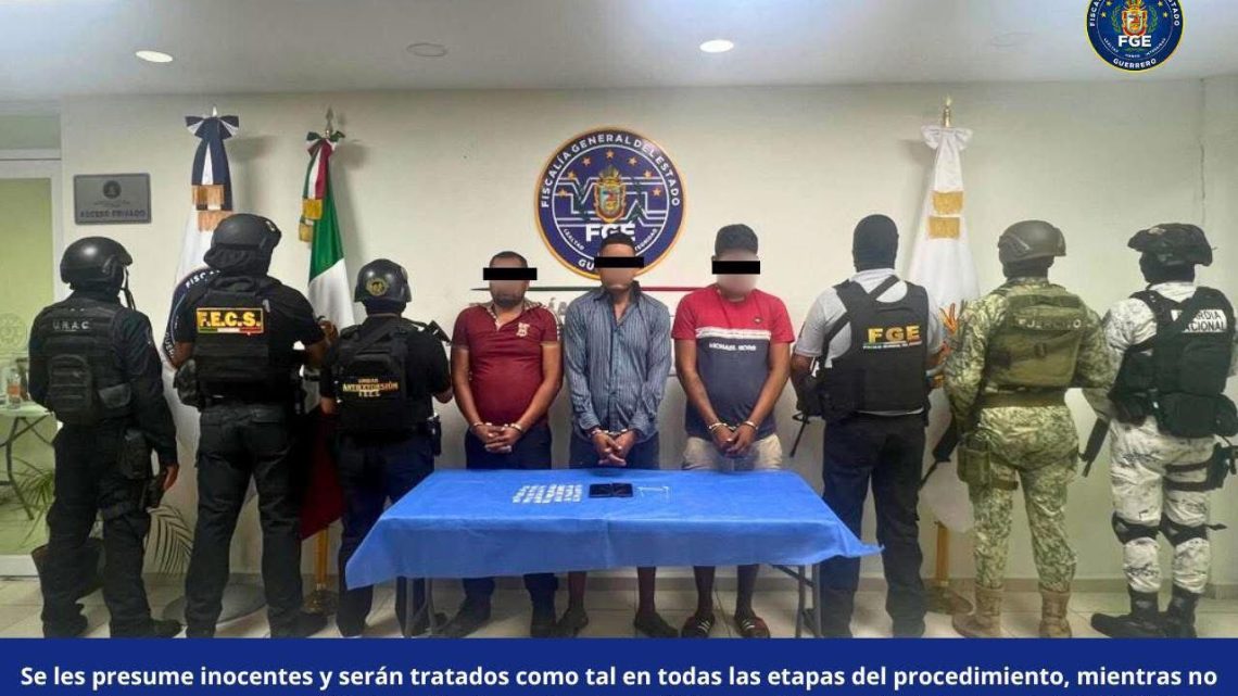 FGEGuerrero en coordinación con Defensa, GN, SSPC y Policía Estatal detienen en flagrancia a tres hombres y rescatan a una mujer en La Venta FGEGuerrero en coordinación con Defensa, GN, SSPC y Policía Estatal detienen en flagrancia a tres hombres y rescatan a una mujer en La Venta