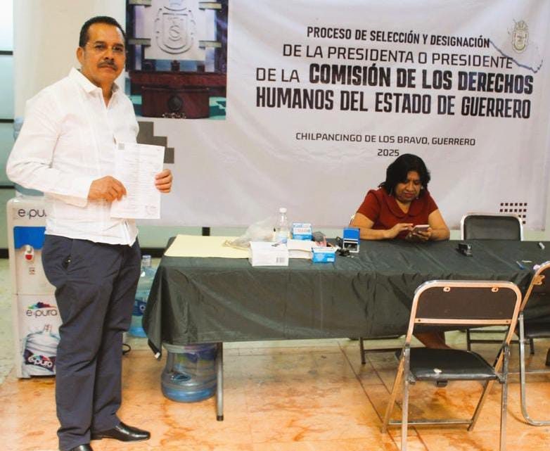 Román Jaimez se registra como aspirante a la titularidad de la CDHEG; es especialista en Derechos Humanos