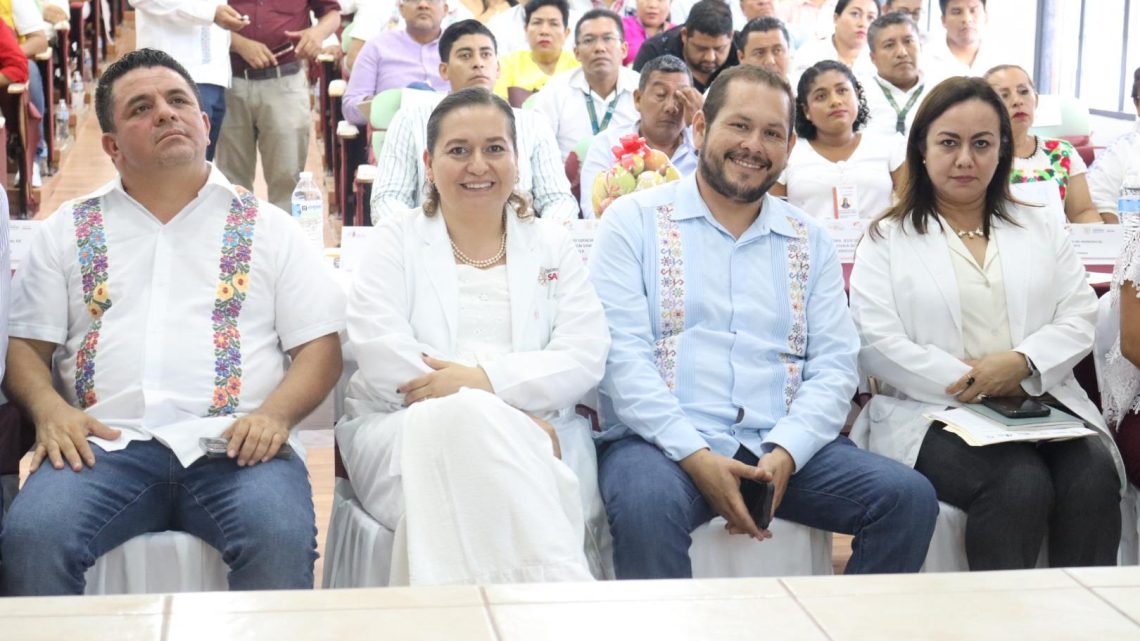 Salud refuerza atención sanitaria con trabajo coordinado en municipios de la Costa Chica Salud refuerza atención sanitaria con trabajo coordinado en municipios de la Costa Chica
