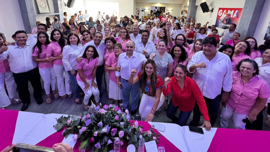 Asiste Manuel Añorve a la toma de protesta de la nueva dirigencia del ONMPRI Iguala Asiste Manuel Añorve a la toma de protesta de la nueva dirigencia del ONMPRI Iguala