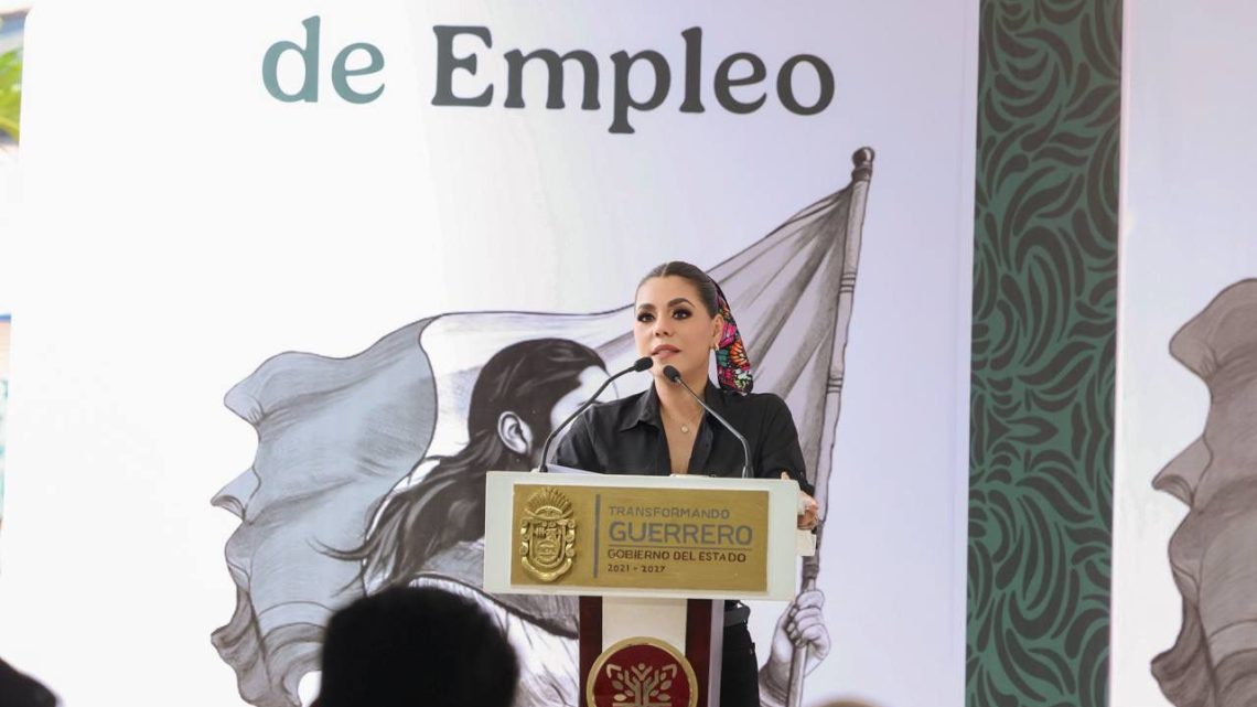 Evelyn Salgado y la subsecretaria de Empleo federal, Quia Chávez Domínguez, ofertan más de mil vacantes en la Feria Nacional del Empleo Acapulco Evelyn Salgado y la subsecretaria de Empleo federal, Quia Chávez Domínguez, ofertan más de mil vacantes en la Feria Nacional del Empleo Acapulco