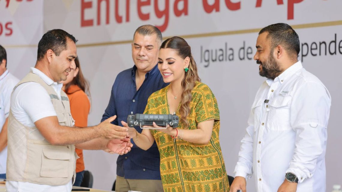 Entrega Evelyn Salgado apoyos a productores agropecuarios de la región Norte de Guerrero Entrega Evelyn Salgado apoyos a productores agropecuarios de la región Norte de Guerrero