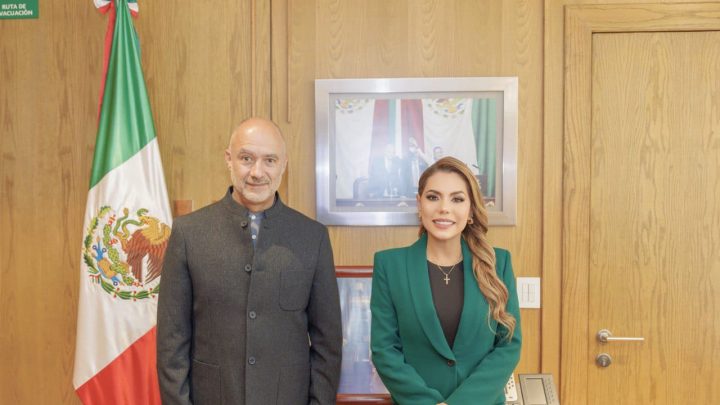 Gestiona Evelyn Salgado con SICT más proyectos carreteros para Guerrero