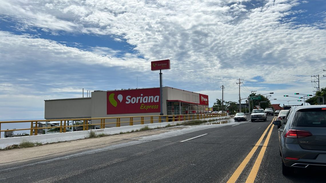 Clausuran Soriana Express en carretera Acapulco–Zihuatanejo por verter aguas residuales