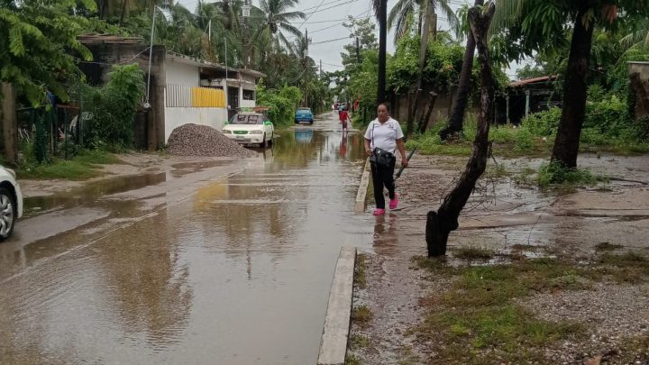 Lluvias intensas provocan deslaves, encharcamientos y daños en viviendas de Acapulco