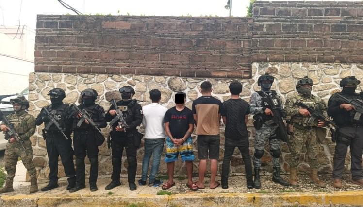 Marina durante operativo interinstitucional detiene a cuatro presuntos transgresores de la ley y asegura un arma de fuego, cartuchos y dosis de presuntos narcóticos