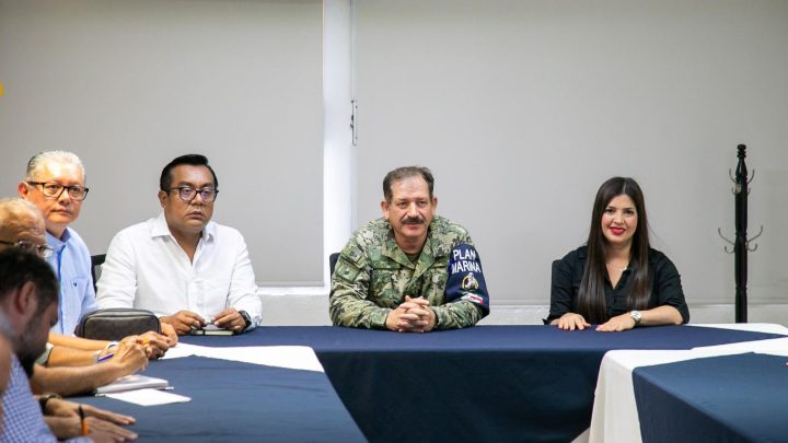 Autoridades y prestadores de servicios reafirman el diálogo para el desarrollo de Puerto Vicente Guerrero