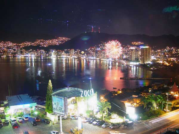 Navidad en Acapulco: actividad turística moderada tras dos huracanes