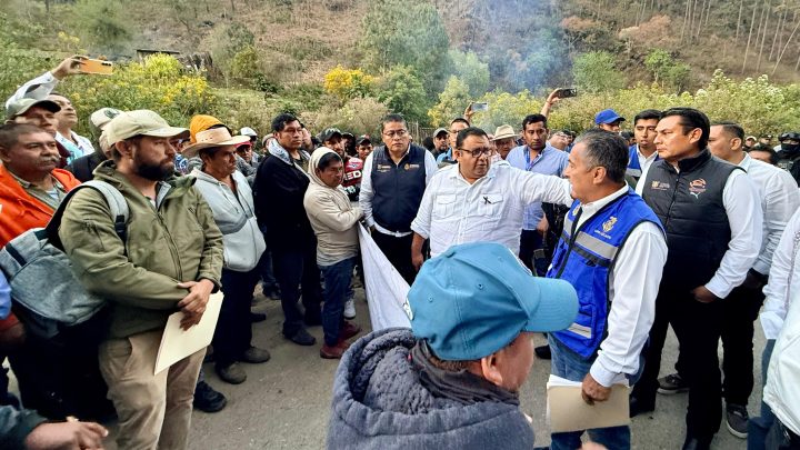 Gobierno del Estado atiende demandas de los habitantes de comunidades de Sierra 