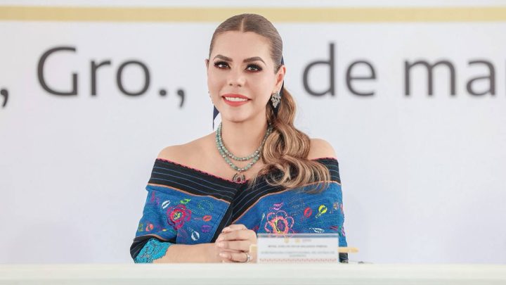 La Sierra no está sola”: Cumple Evelyn Salgado en Jaleaca de Catalán compromiso con pueblos de la región 